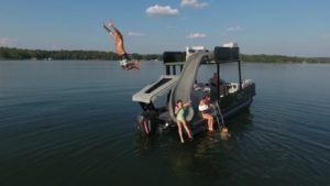 pontoon boat rental with captain 
